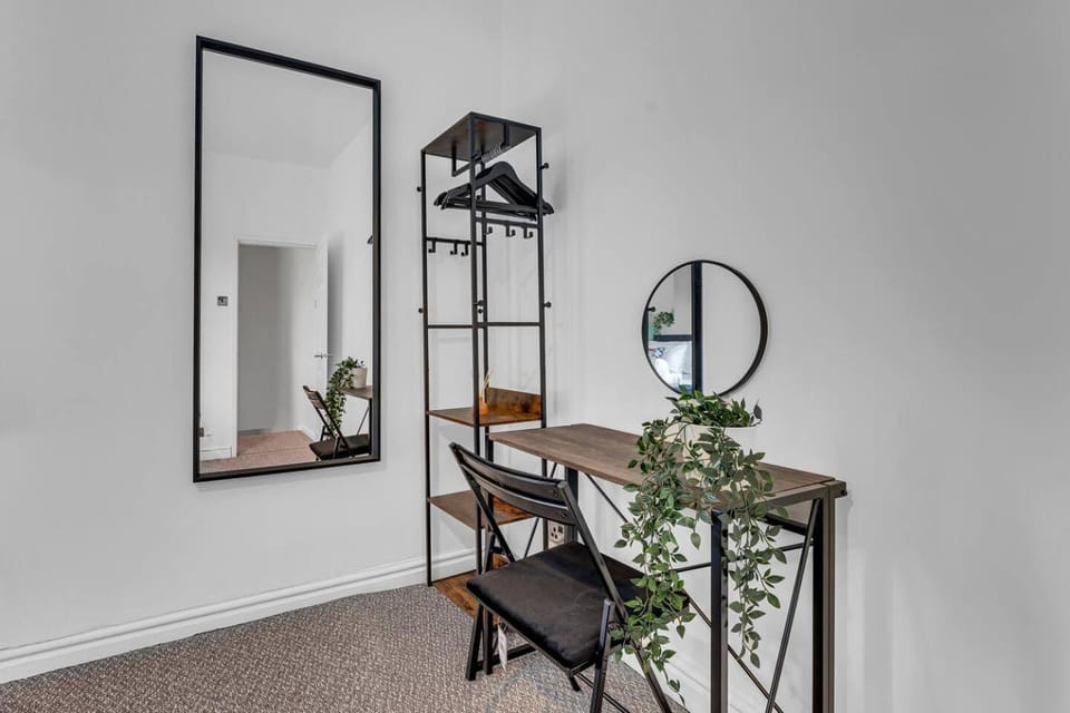 Bedroom, furniture