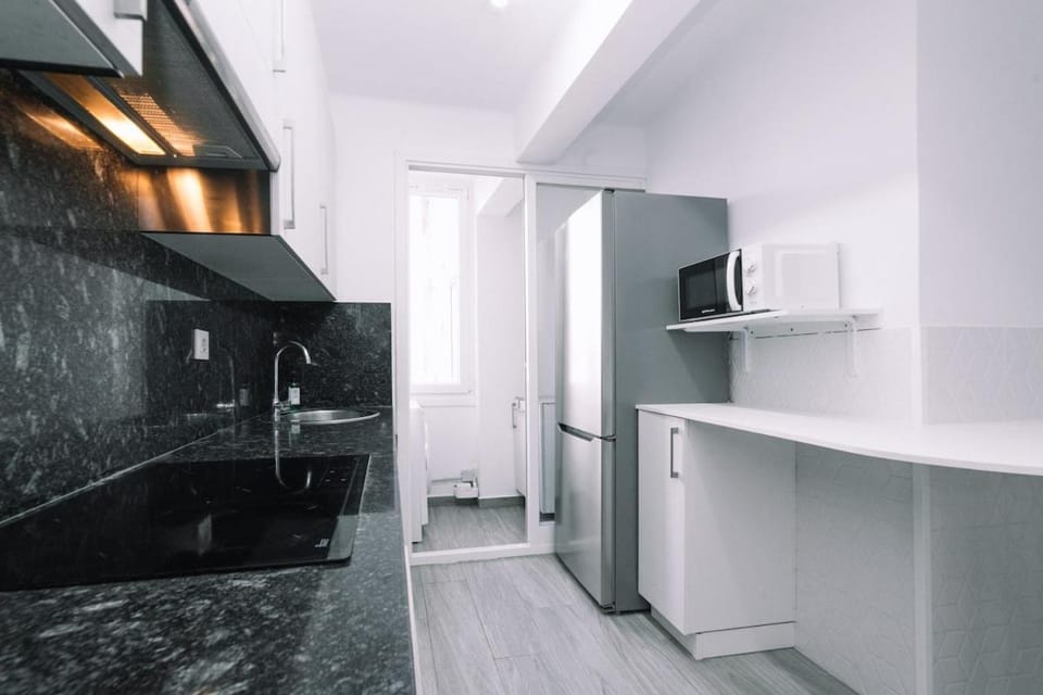 Espacioso, cómodo en el centro by CABANA Rentals Apartment in Vigo