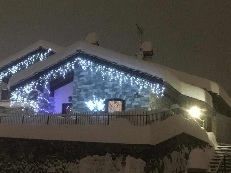 Appartamento Fleur Des Neiges Apartment in Aosta