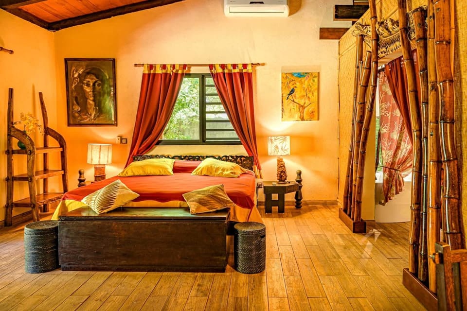Unique 3BR Garden Retreat 2 Bungalows House in Moorea-Maiao