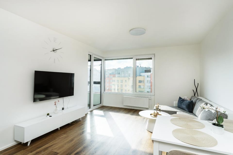 Klamovka stylish Apartment by Rentez Apartment in Prague