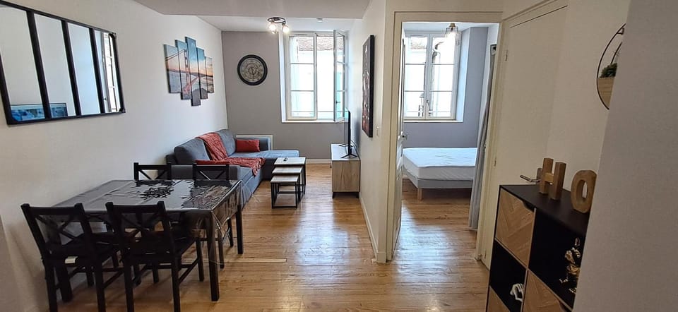 Le pont vieux Apartment in French Basque Country