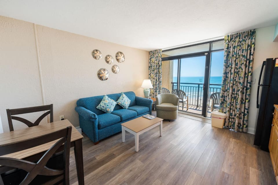 Amazing Oceanfront Accessible Beach Amazing View House in North Myrtle Beach