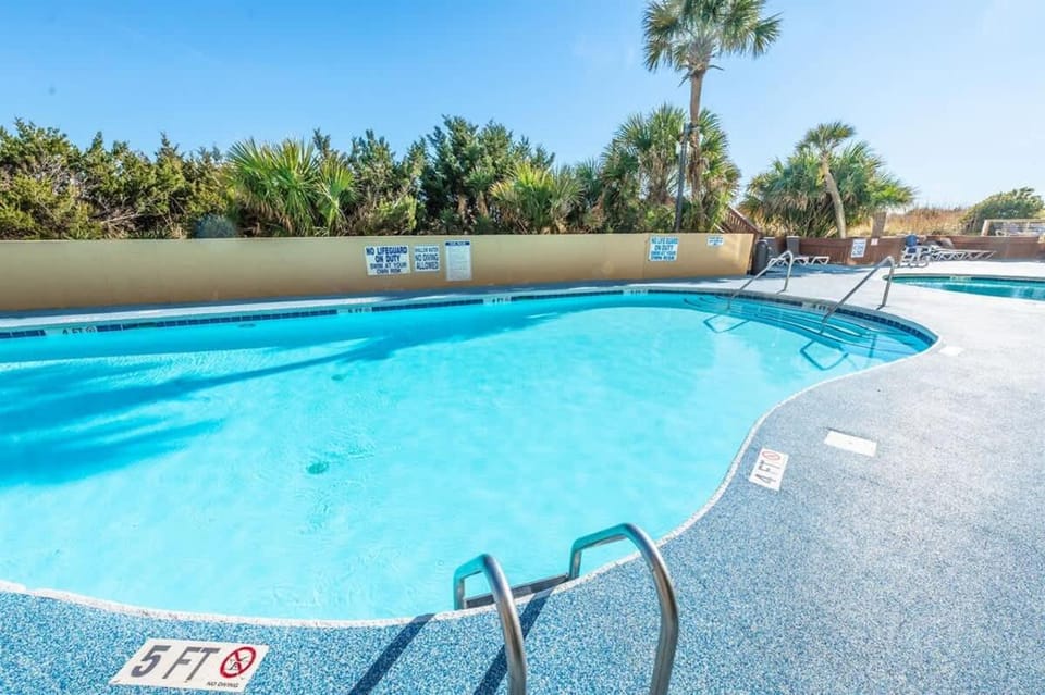 Amazing Oceanfront Accessible Beach Amazing View House in North Myrtle Beach