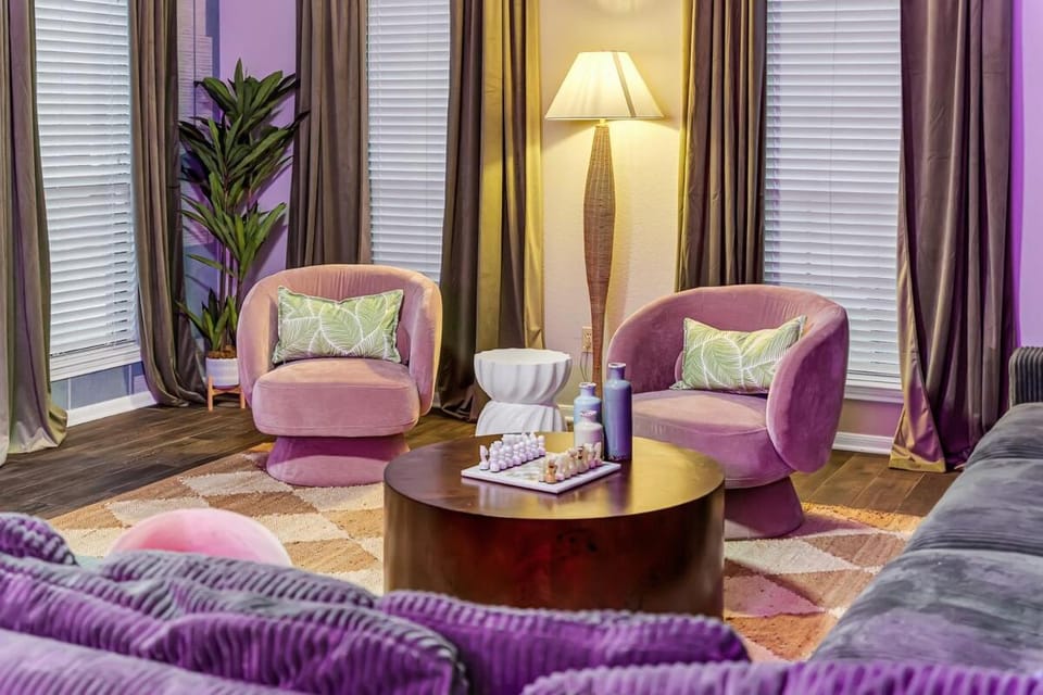 Your Family Relax Getaway Villa in League City
