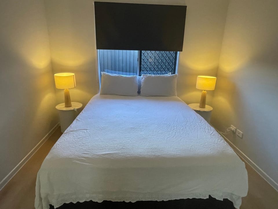 Brand New 4 Bedroom House House in Redland Bay