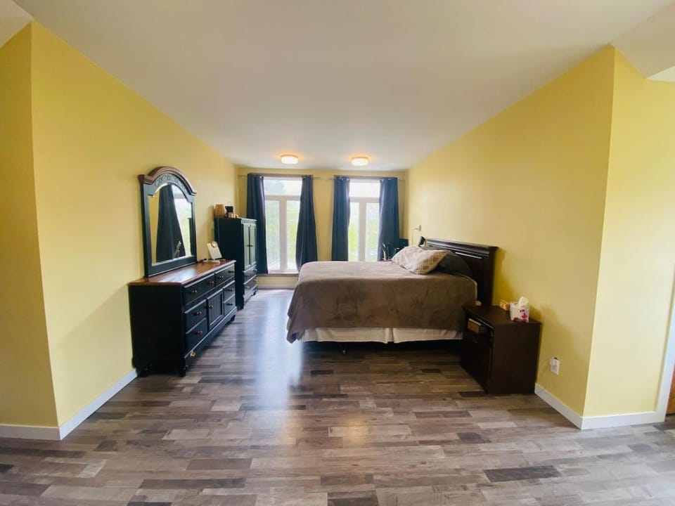 5 bedroom Waterfront house House in New Brunswick