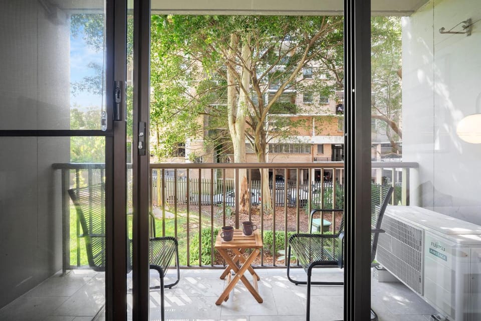 Patio, Day, Garden, View (from property/room), Balcony/Terrace, Dining area, Garden view