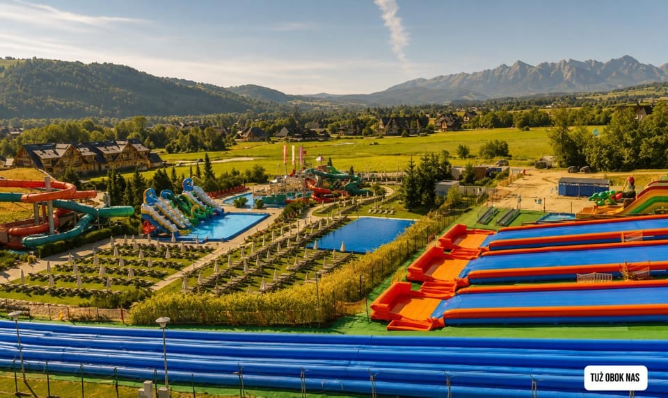 Nearby landmark, Day, Aqua park, Evening entertainment, Swimming pool, Sports
