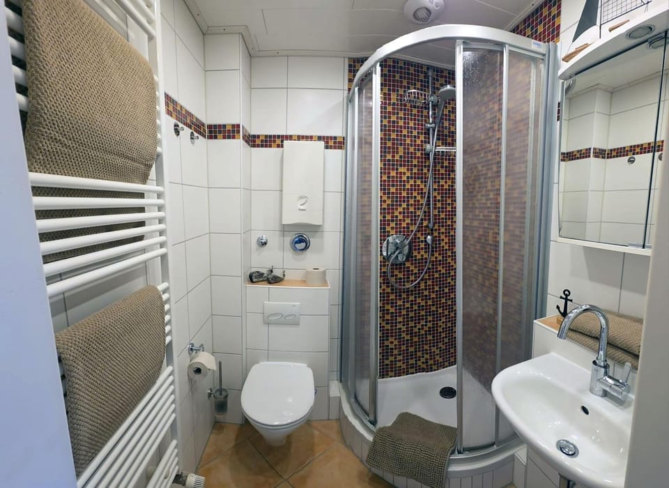 Tief 10 mit beheiztem Pool - Küstenkind 108 Apartment in Wangerland