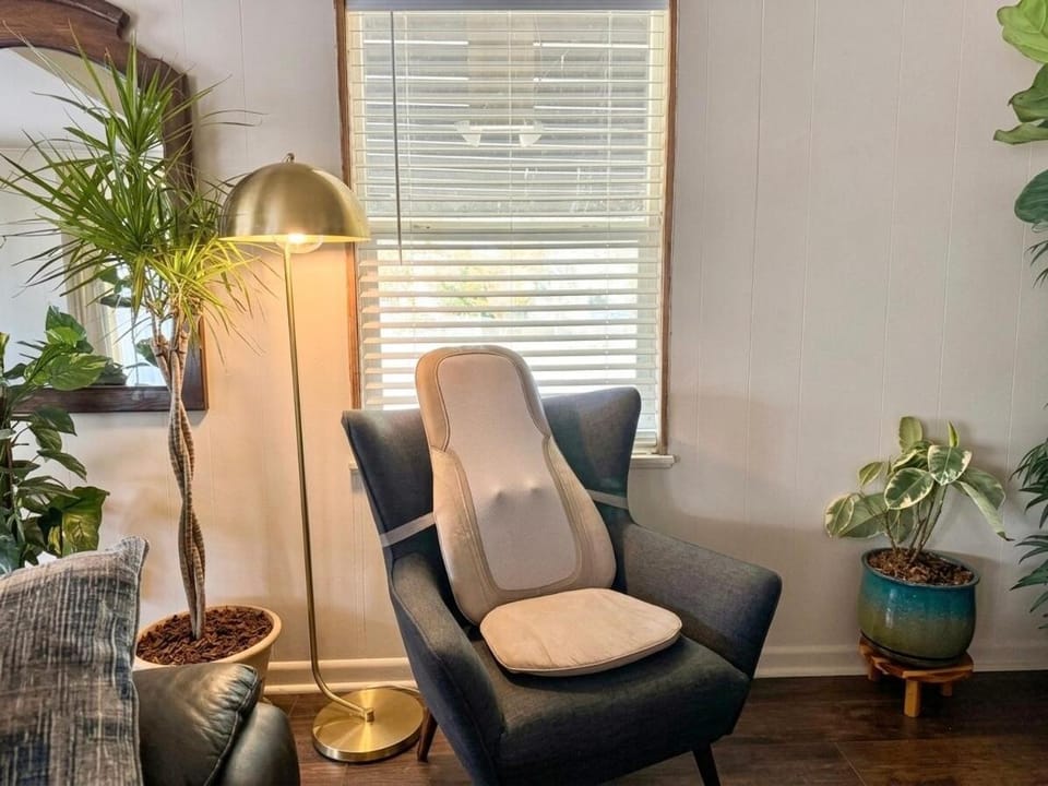 Lux Modern 3BR King Bed Smart TV PetFriendly House in Killeen