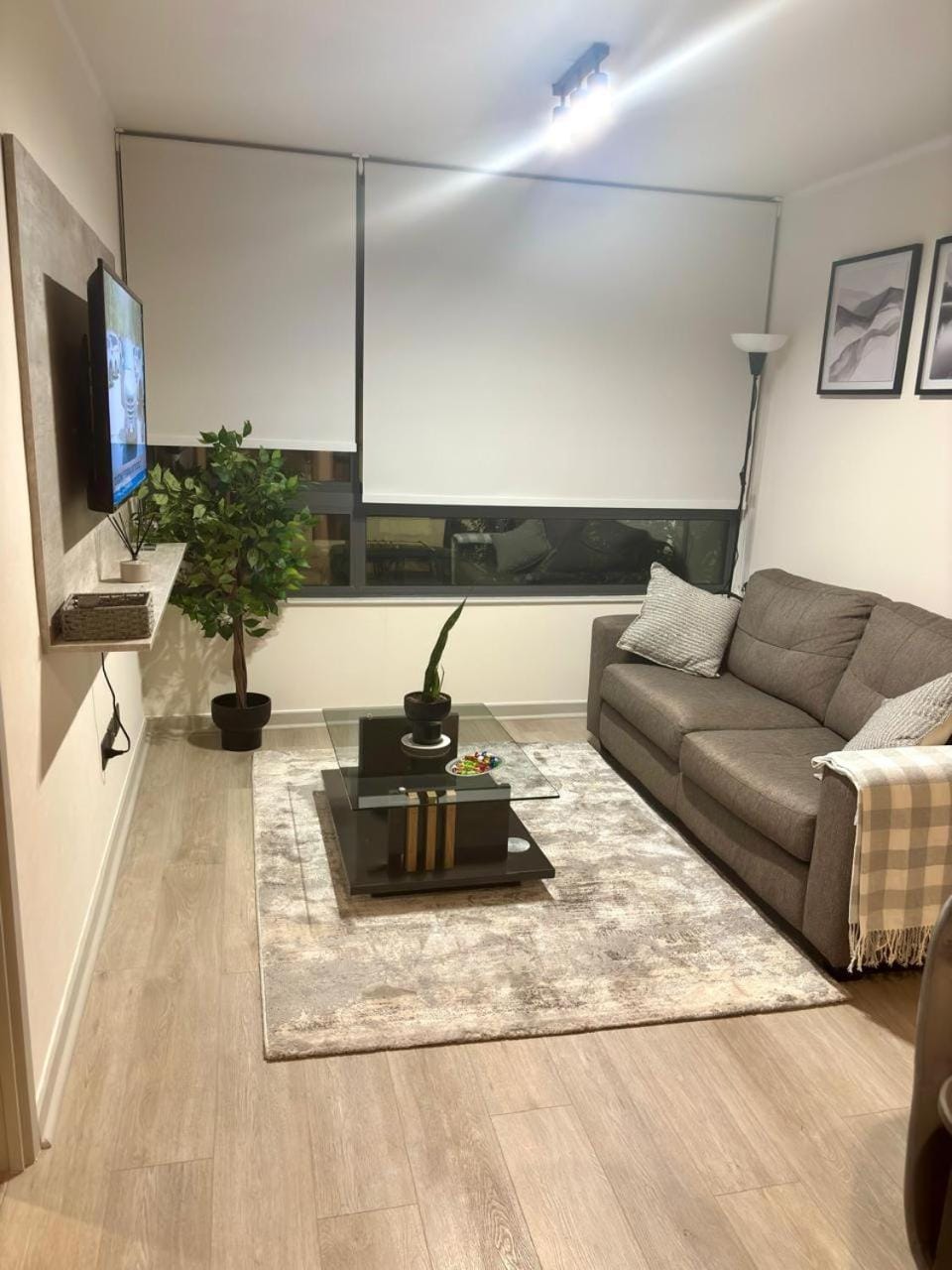 TV and multimedia, Living room, Seating area