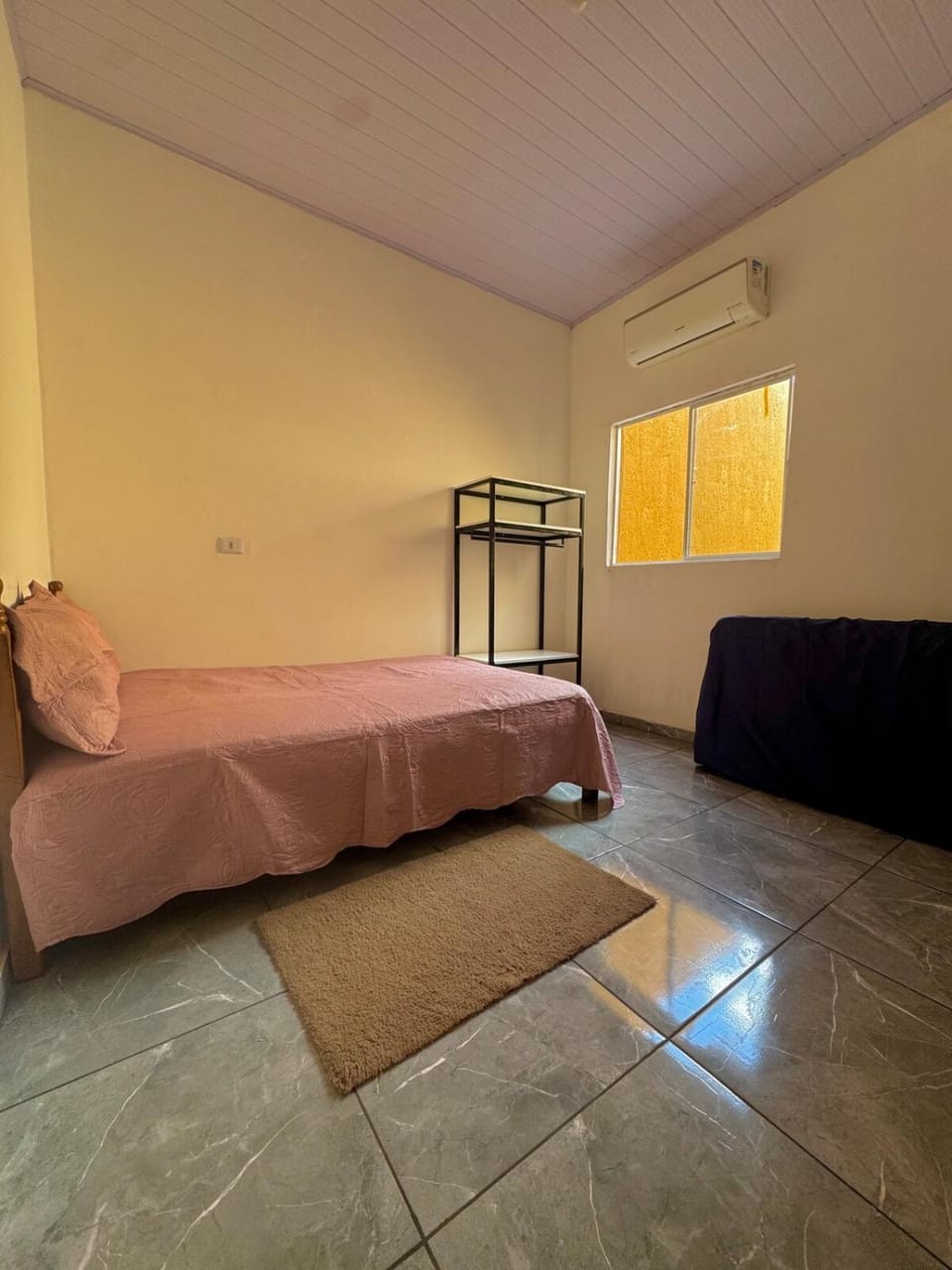 Bed, Photo of the whole room, Bedroom, air conditioner