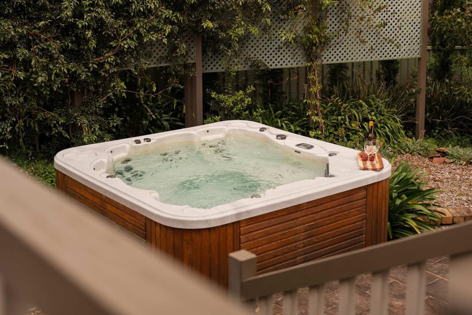 The Club House- Spa Fireplace & Games Room House in Wentworth Falls