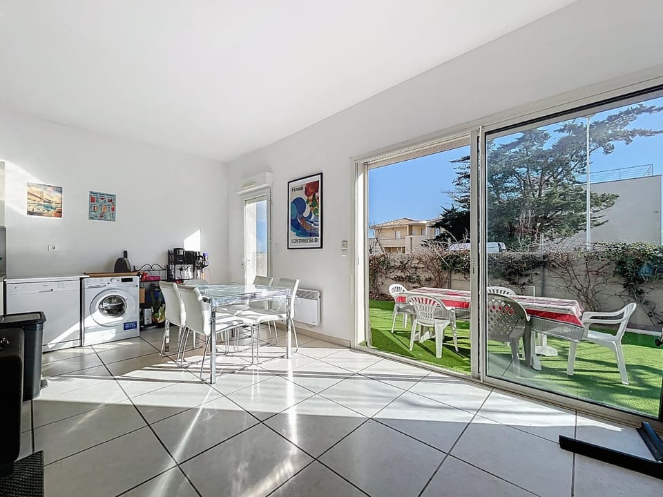 Appartement lumineux, parking, 9 pers. - FR-1-715-115 Apartment in Mauguio