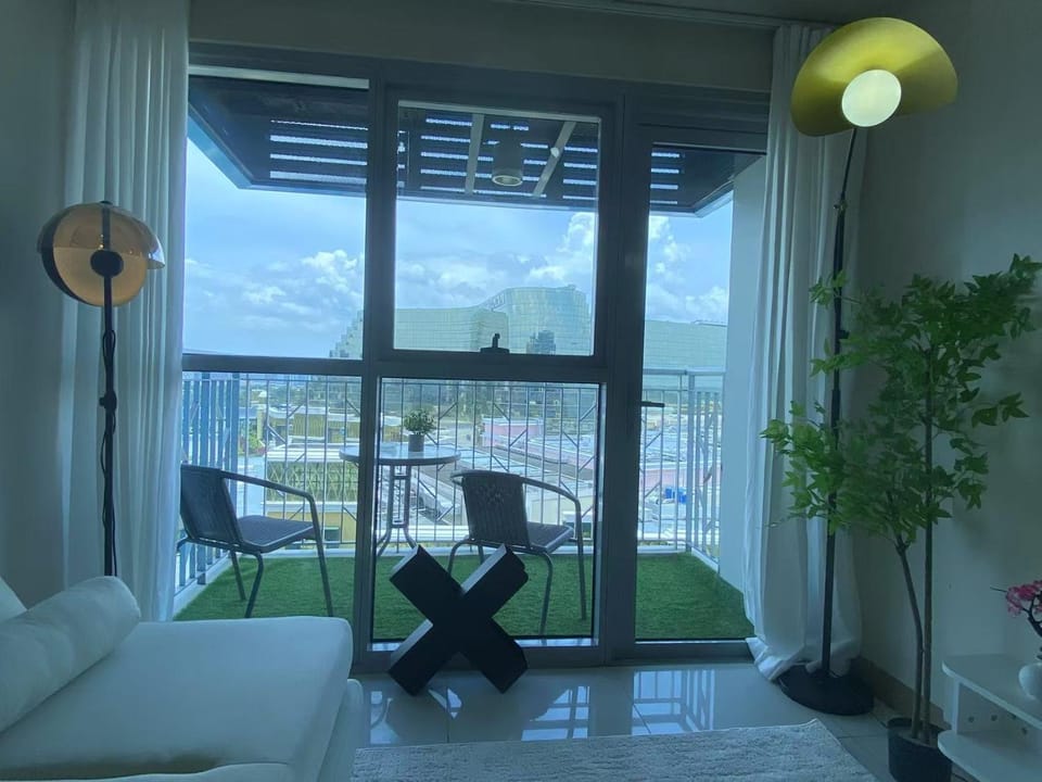 Natural landscape, View (from property/room), Balcony/Terrace, Living room, Seating area
