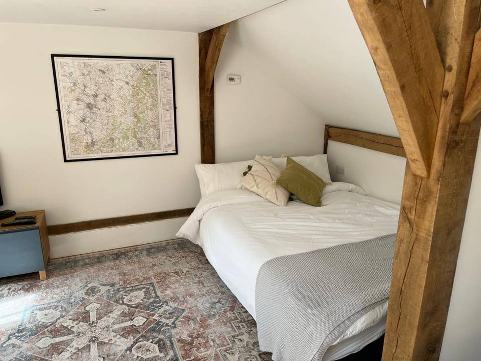 Bed, Decorative detail, Bedroom