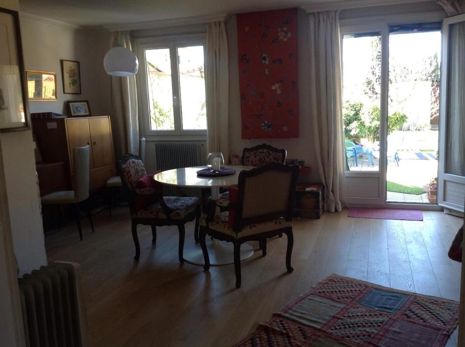 Belle villa climatisée avec jardin dans village charmand à 10min de la mer !!! Villa in Occitanie