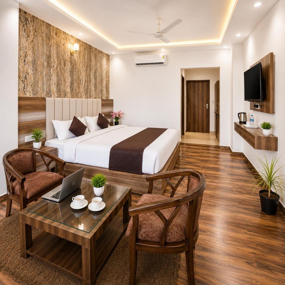 Bed, TV and multimedia, Photo of the whole room, Seating area, Evening entertainment, air conditioner