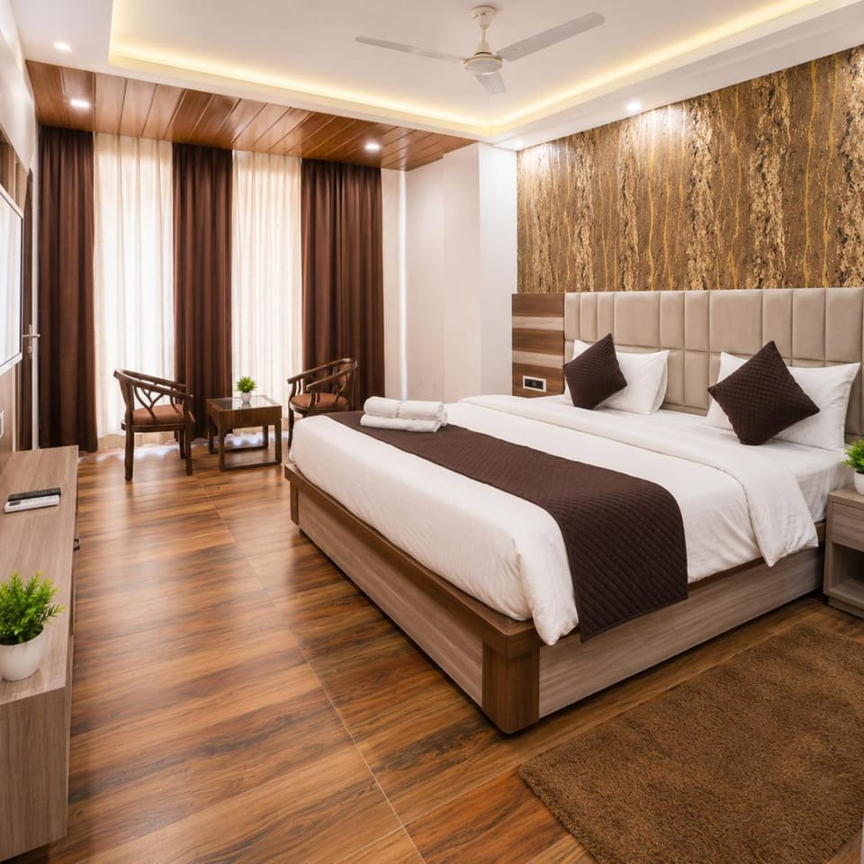 Living room, Photo of the whole room, Bedroom