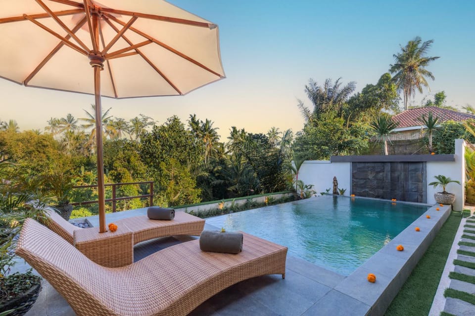 View (from property/room), Seating area, Landmark view, River view, Swimming pool