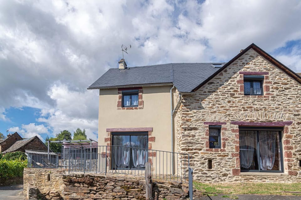 Gîte le pradillou House in Occitanie