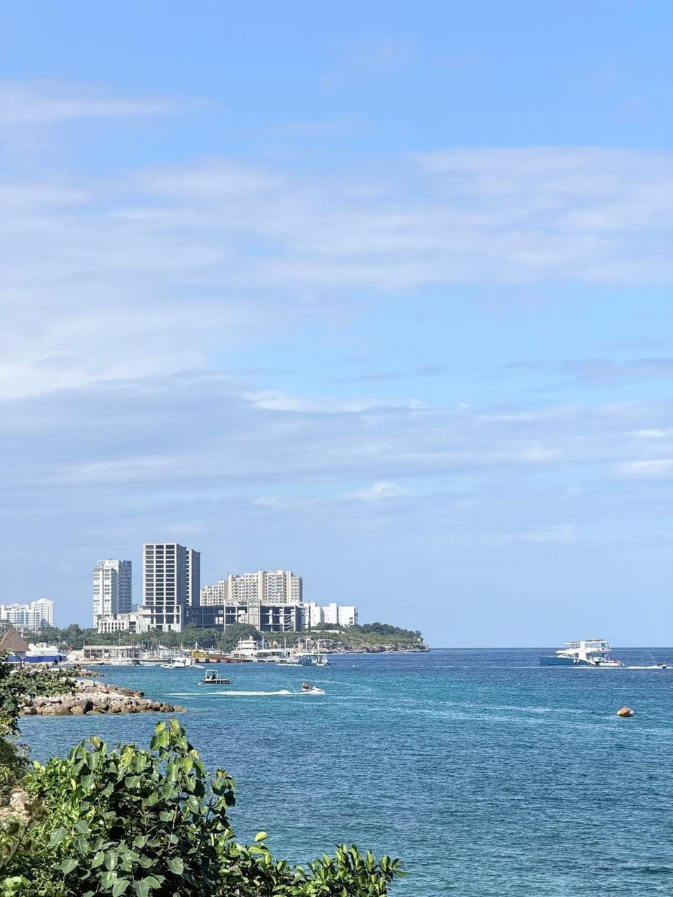 Cozy 1BR by the Beach in Mactan Newtown Apartment in Lapu-Lapu City