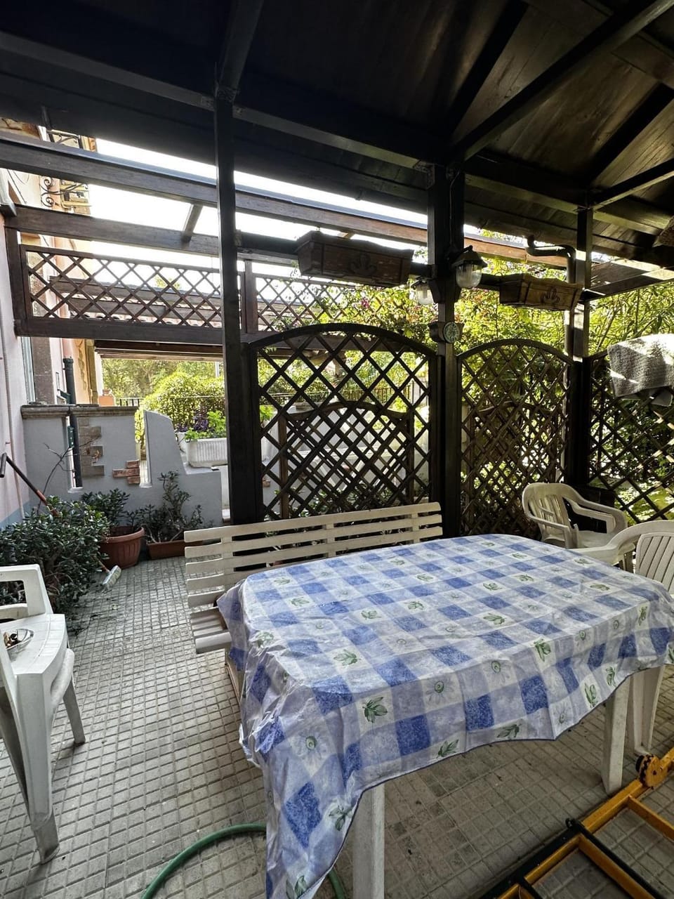 Patio, Day, Garden, Garden view