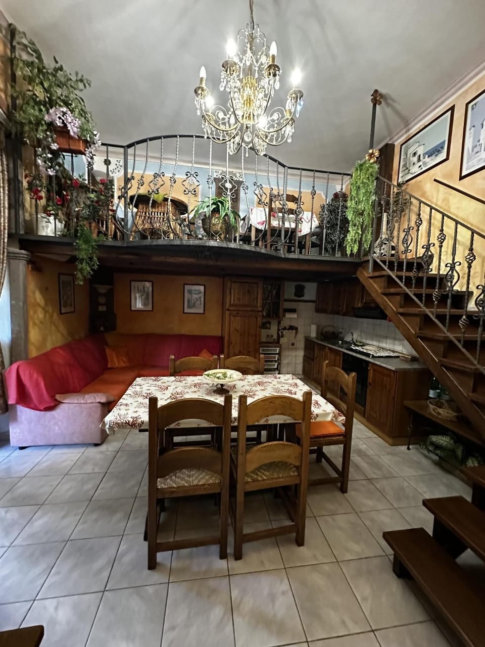 Kitchen or kitchenette, Living room, Seating area