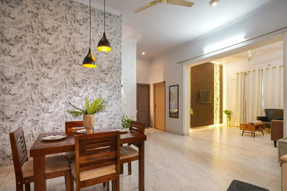 The Pearl by Elvara Stays Apartment in Dehradun