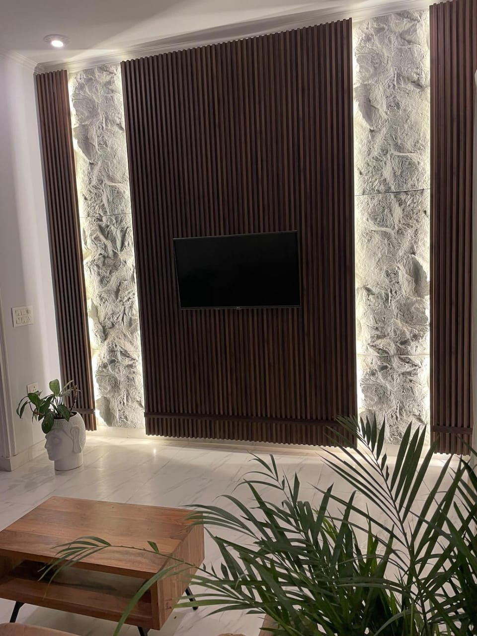 The Pearl by Elvara Stays Apartment in Dehradun