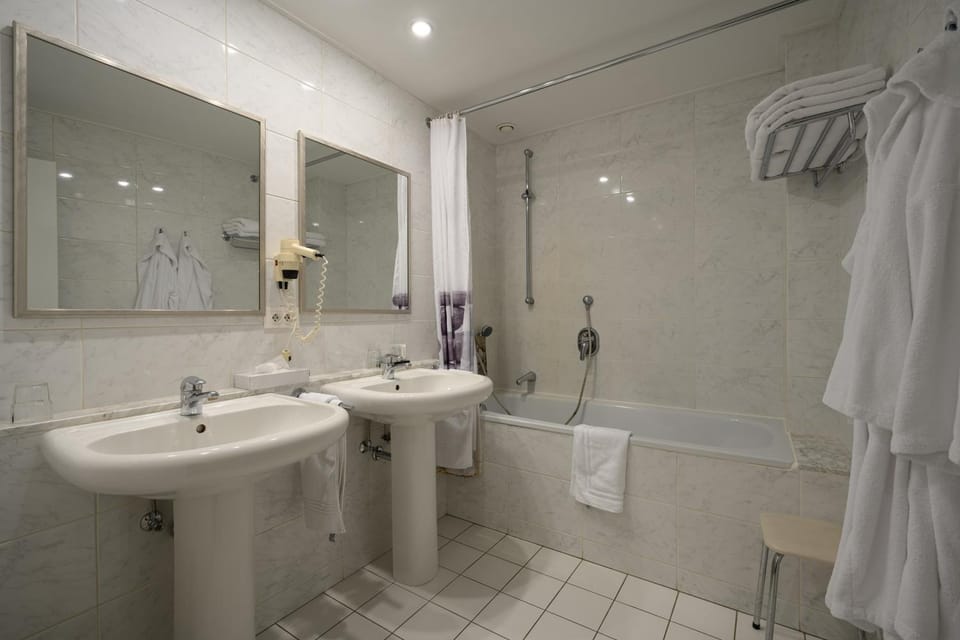 Toilet, Balcony/Terrace