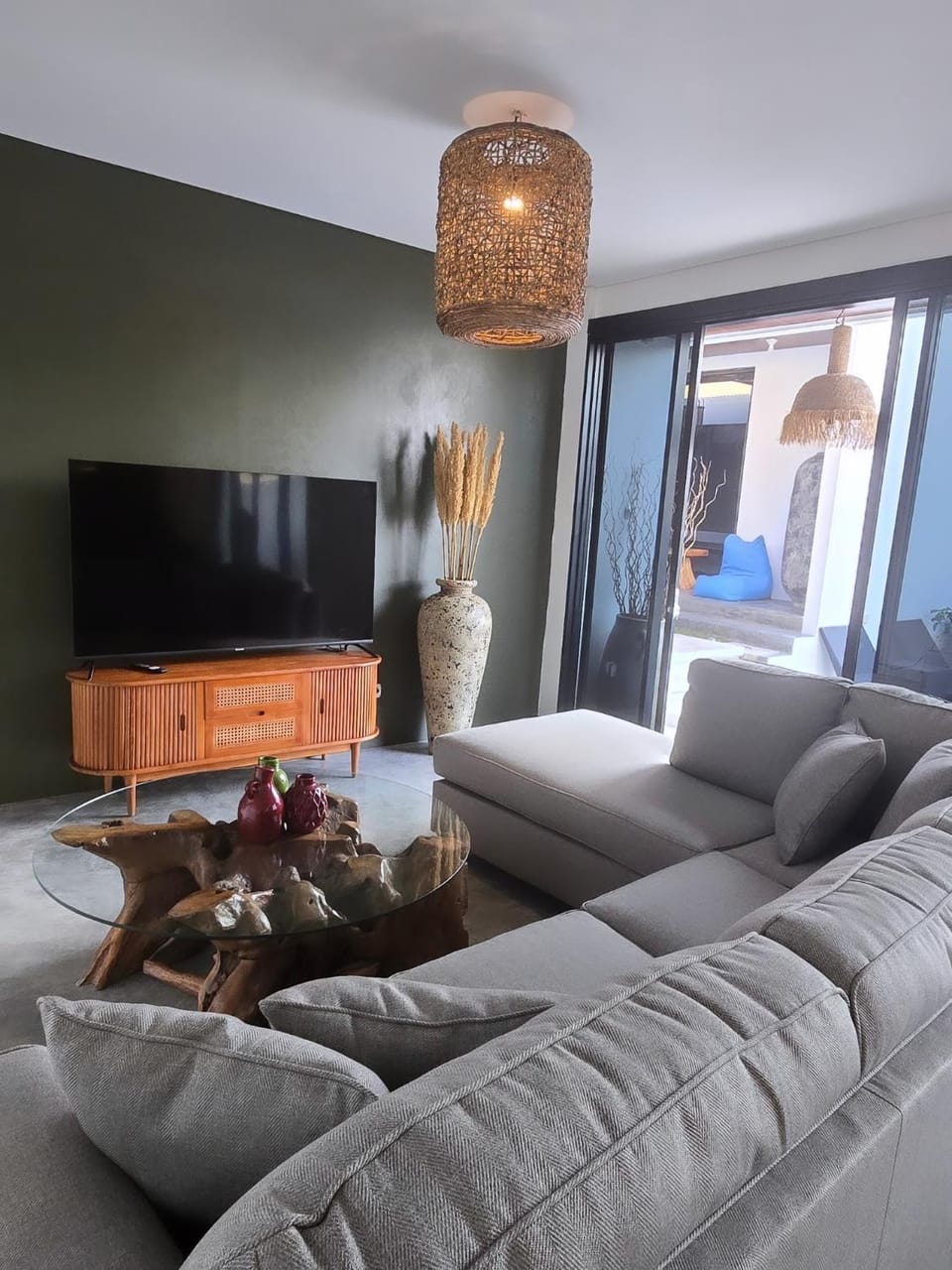 Communal lounge/ TV room, TV and multimedia