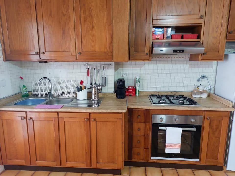 Perugia - 10 min Centre and Station, Free Parking Apartment in Perugia