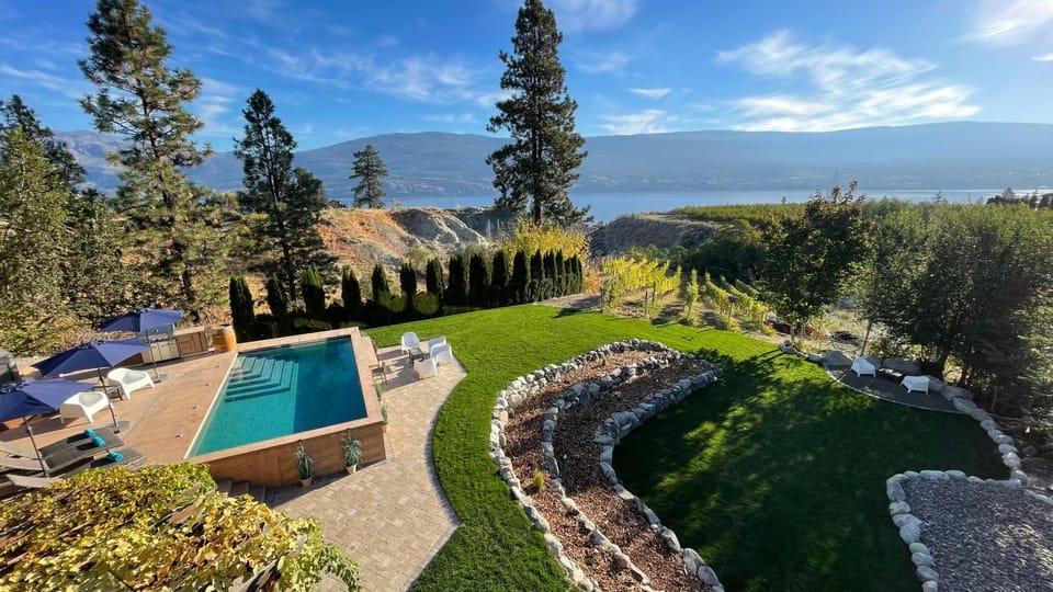 Patio, Garden, Lake view, Mountain view, Swimming pool