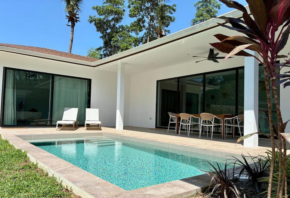 Patio, Garden, Garden view, Pool view, Swimming pool, sunbed