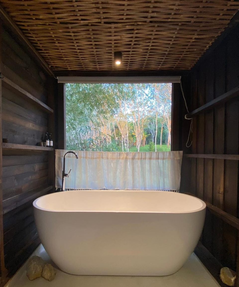 Kalm Cabin Phuket Farmstay Cabin in Thep Krasatti
