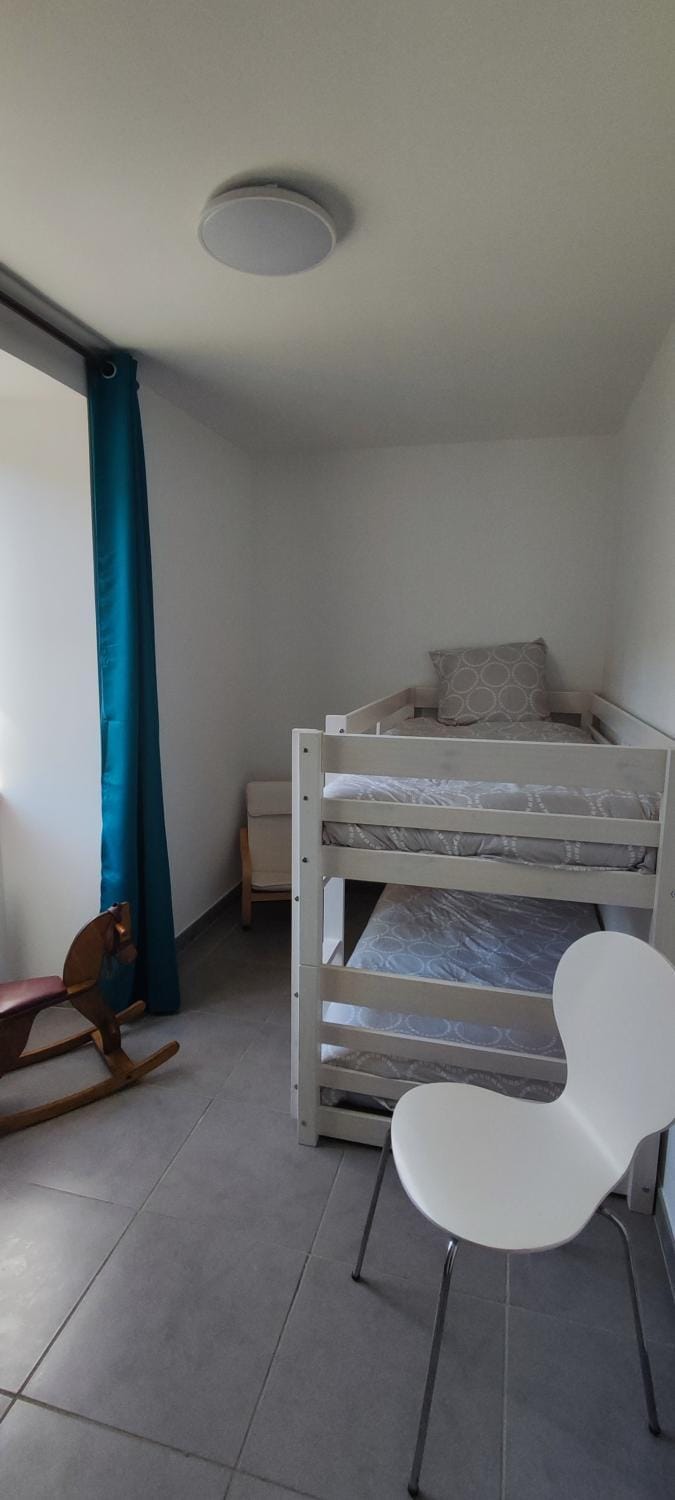bunk bed