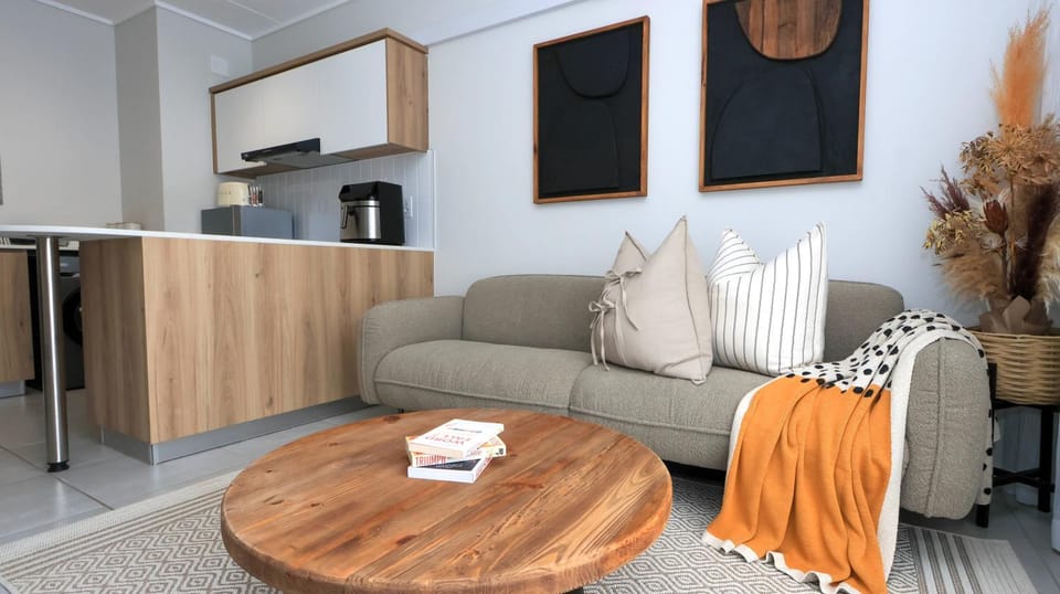 TV and multimedia, Seating area