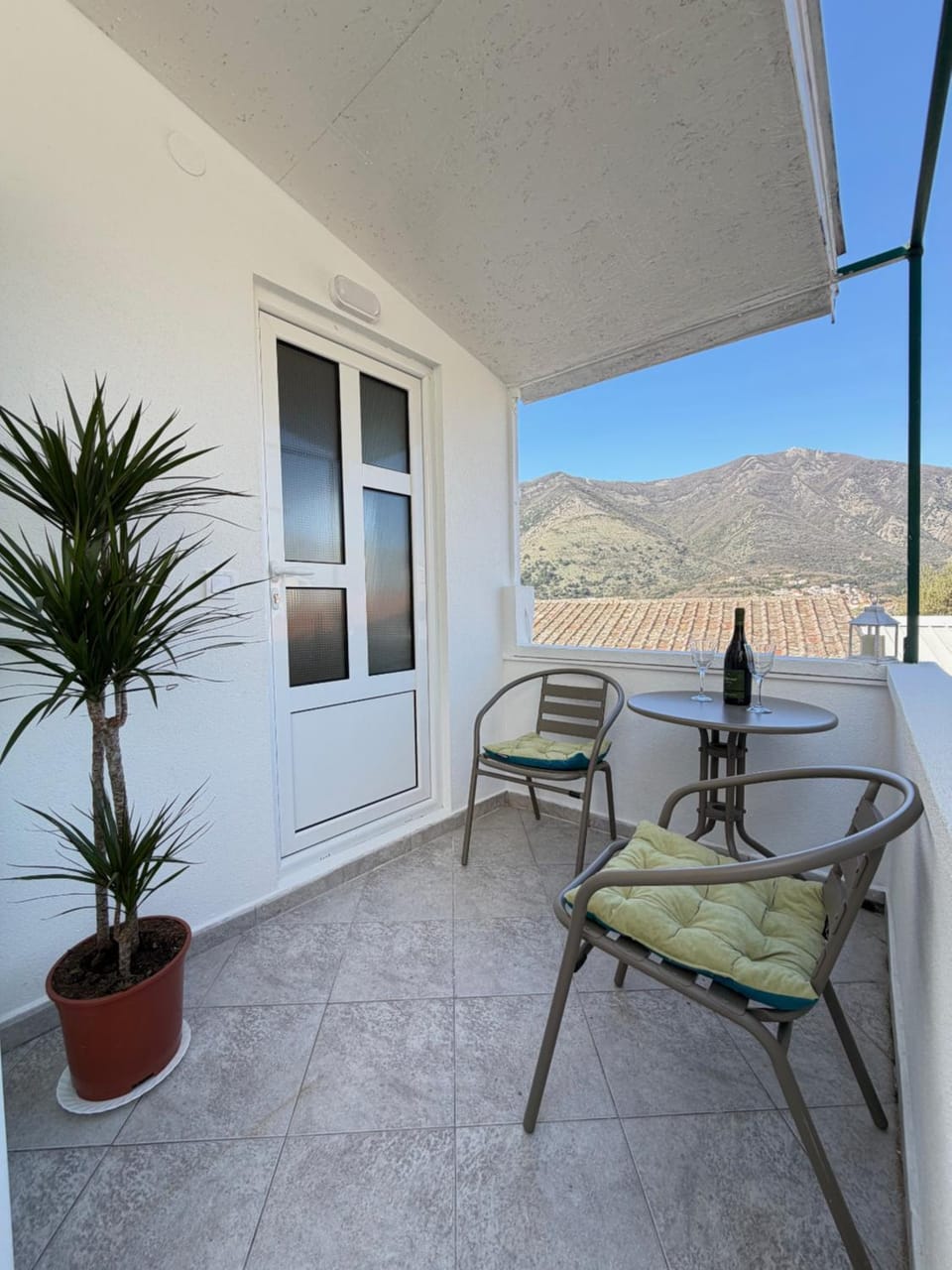 Verica Apartment in Dobrota