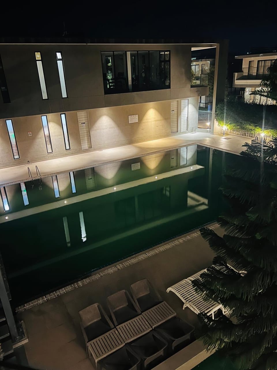 Swimming pool