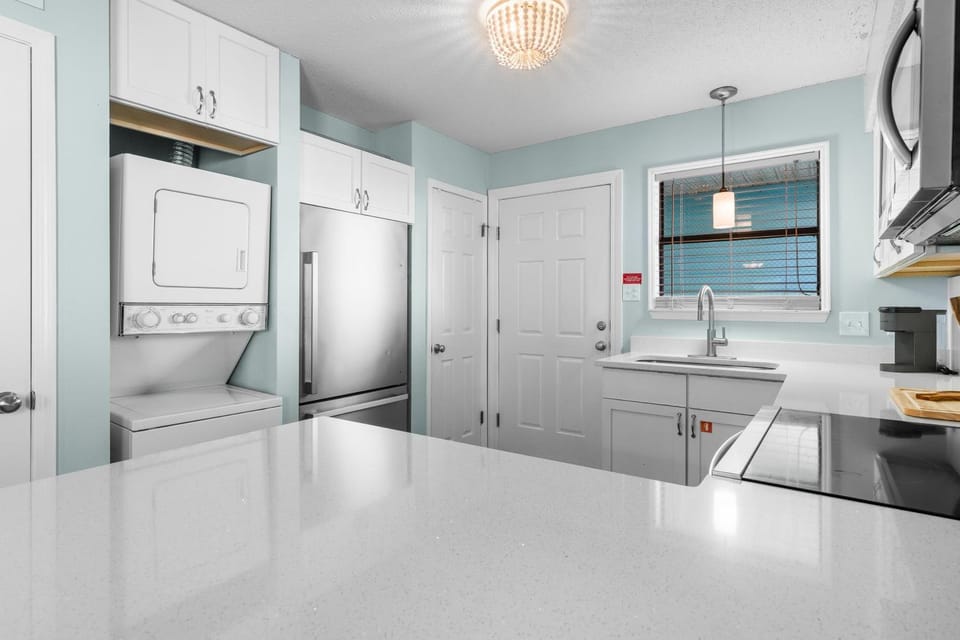 Kitchen or kitchenette, kitchen