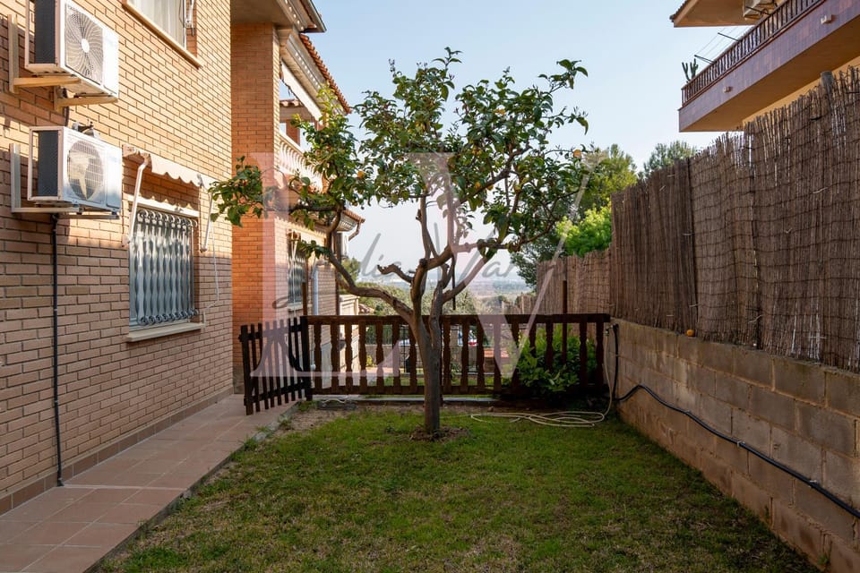LV Casa Rafalet House in Salou