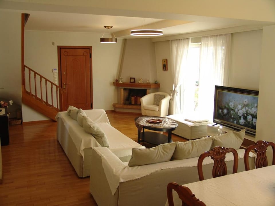 Athens Skyline Luxury Residence Apartment in Athens