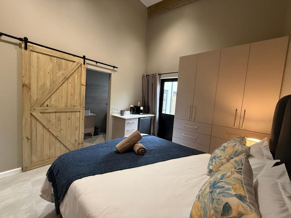 Photo of the whole room, wardrobe