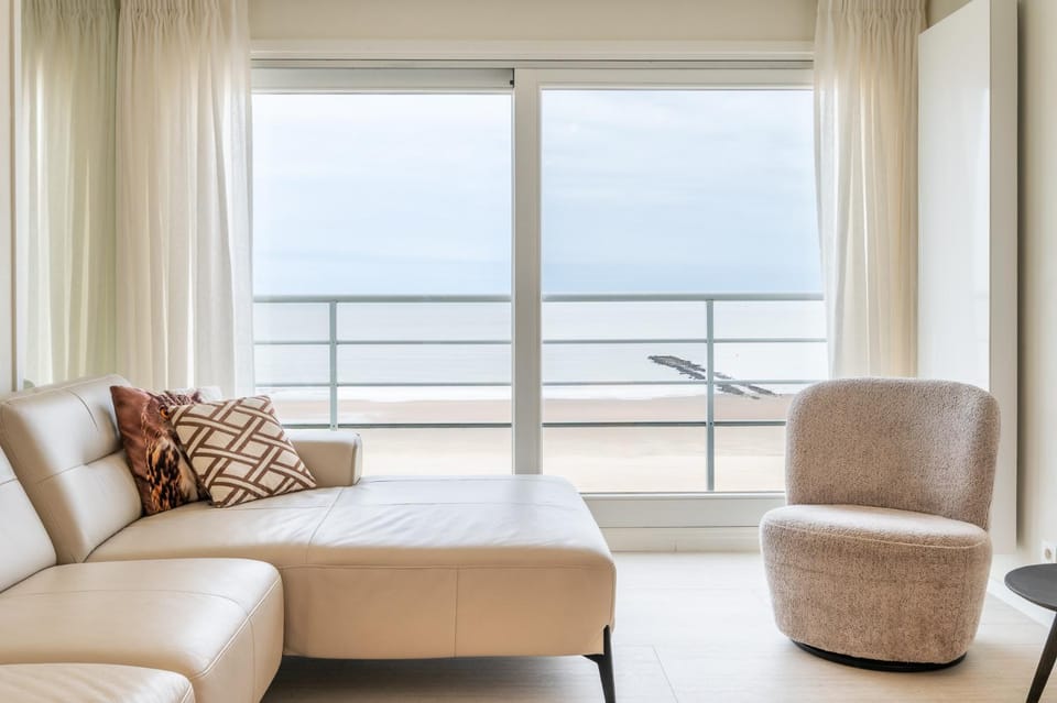 Luxurious flat with unbelievable sea views in Duinbergen Apartment in Knokke-Heist