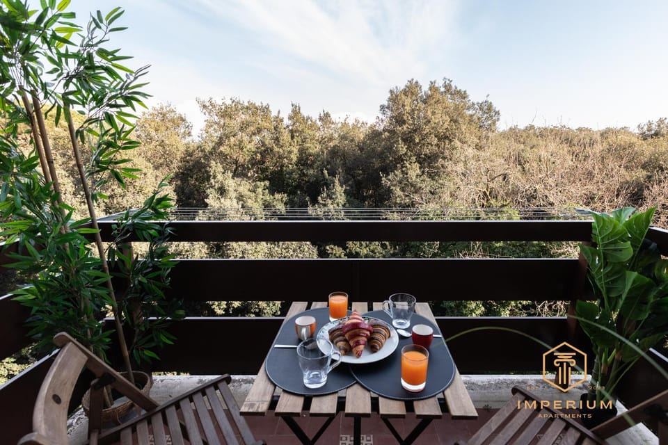 Natural landscape, View (from property/room), Balcony/Terrace