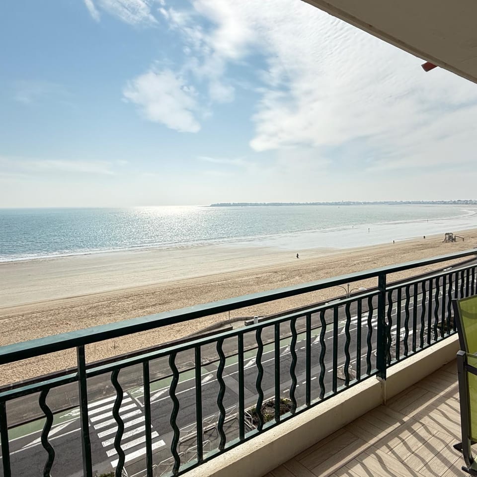 Oceanfront in La Baule Le Neptune Apartment in La Baule-Escoublac