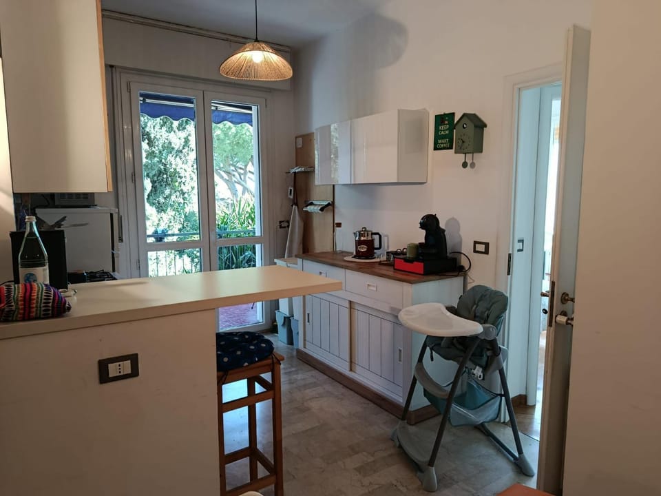 Kitchen or kitchenette, Seating area, kitchen, kitchen