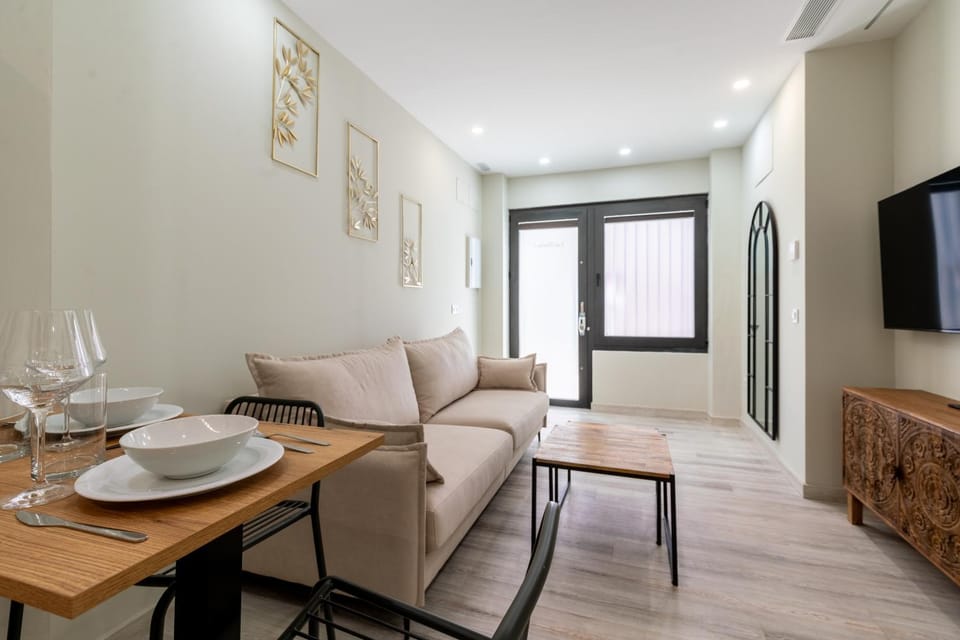 TV and multimedia, Living room, Dining area